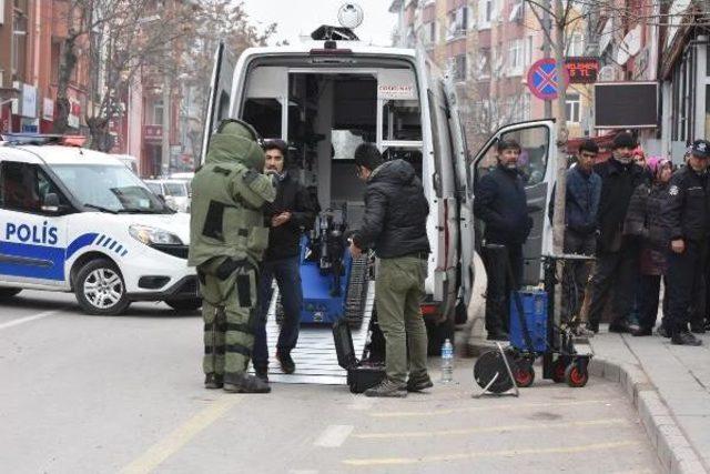 Cumhurbaşkan'nın Geçiş Güzergahında Şüpheli Paket Paniği