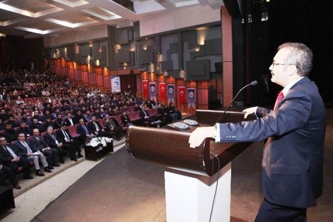 İş D&uuml;nyasına 520 İnt&ouml;rn M&uuml;hendis Daha