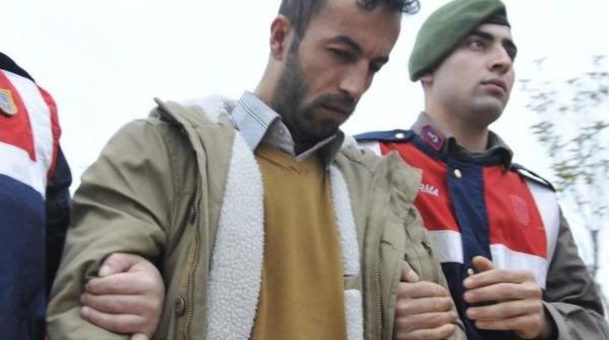 Tetik&ccedil;iyi &Ouml;ld&uuml;ren Tetik&ccedil;i Ile Azmettirici Adliyeye Sevk Edildi