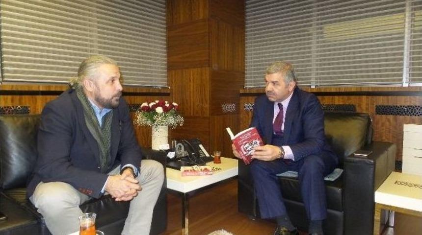 G&uuml;venlik Uzmanı Mete Yarar: "15 Temmuz&rsquo;u Unutmayın"