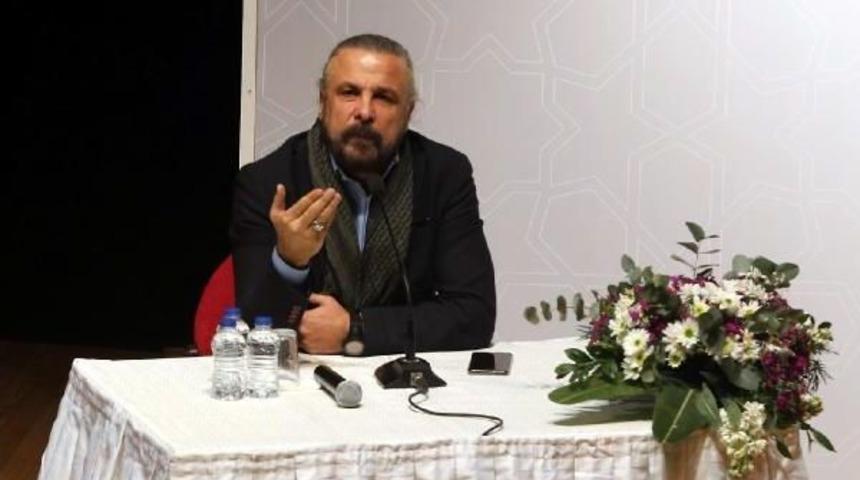 Mete Yarar: 15 Temmuz'a Tiyatro Diyenlere Hesap Sorun