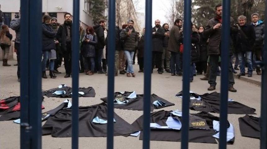 Cebeci Kamp&uuml;s&uuml;&rsquo;nde Khk Protestosuna Polis M&uuml;dahale Etti