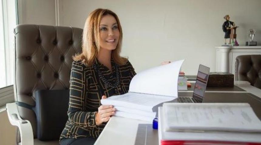 İzmirli Avukattan Fet&ouml;'c&uuml; 8 Savcı Ve Hakim Hakkında Su&ccedil; Duyurusu