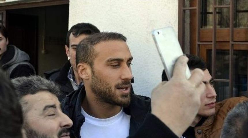 Beşiktaşlı 3 Futbolcu Cuma Namazına Gitti