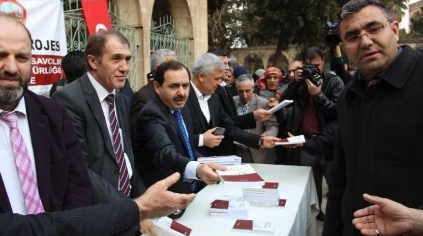 Şanlıurfa&rsquo;da 2 Bin 500 Kitap Dağıtıldı