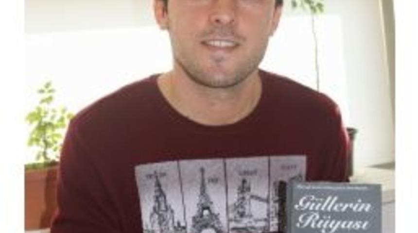 Atanamayan Edebiyat &Ouml;ğretmeni Şiir Kitabı &Ccedil;ıkardı