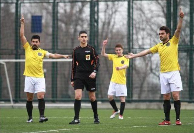 Bursa da Hakemi Protestoya Ceza Yağdı 2