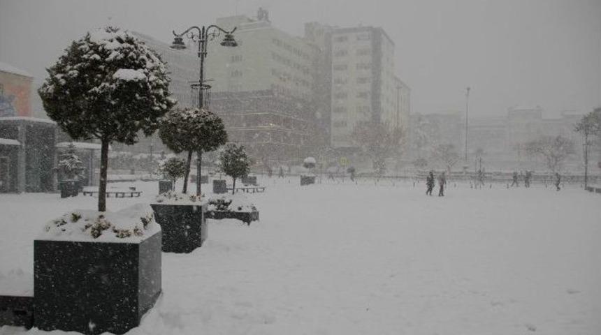 Samsun&rsquo;a Kara Kış Geri Geliyor