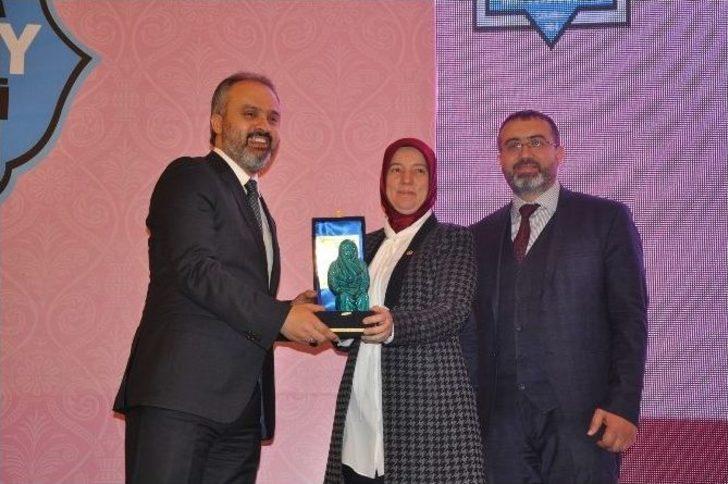 Türkiye’nin Bacıbeylerine Ödül G2