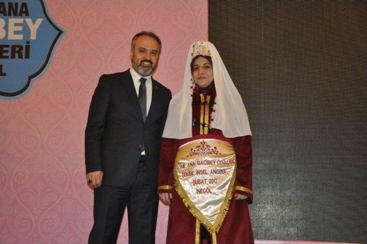 Türkiye’nin Bacıbeylerine Ödül G4