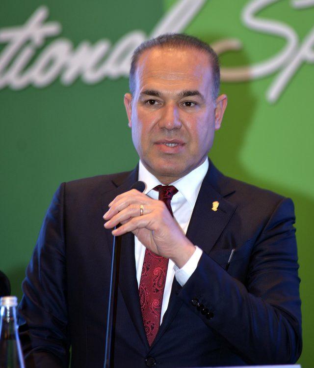 MHP nin adayı H&uuml;seyin S&ouml;zl&uuml; 3