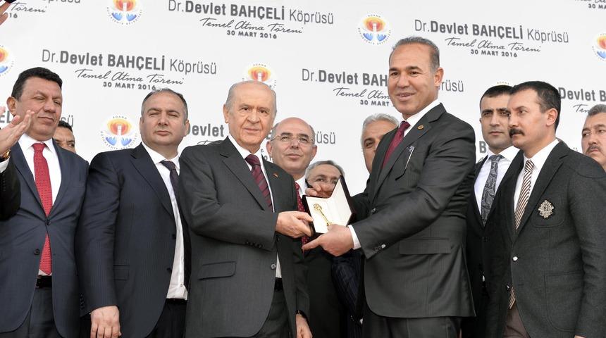 MHP'nin adayı H&uuml;seyin S&ouml;zl&uuml;