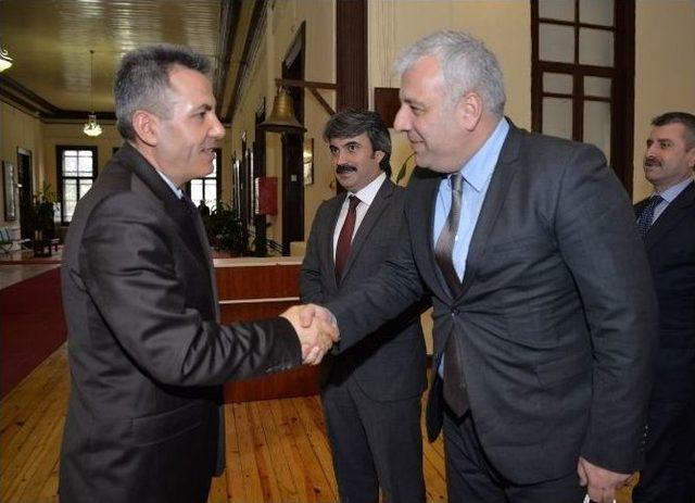 Müsteşar Yardımcısı Arat’tan Vali Elban’a Ziyaret