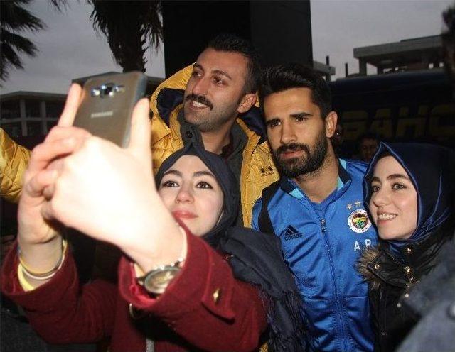 Fenerbah&ccedil;e Kafilesi Bursa&rsquo;ya Geldi 1