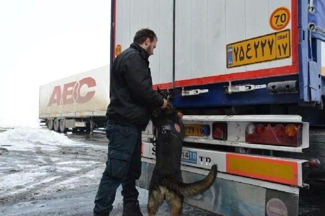 Gürbulak'ta İran'dan Gelen Tır'da153 Kilo Eroin Ele Geçti