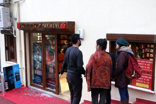 Kırmızı Kedi Yayınevi ne Saldırı 1