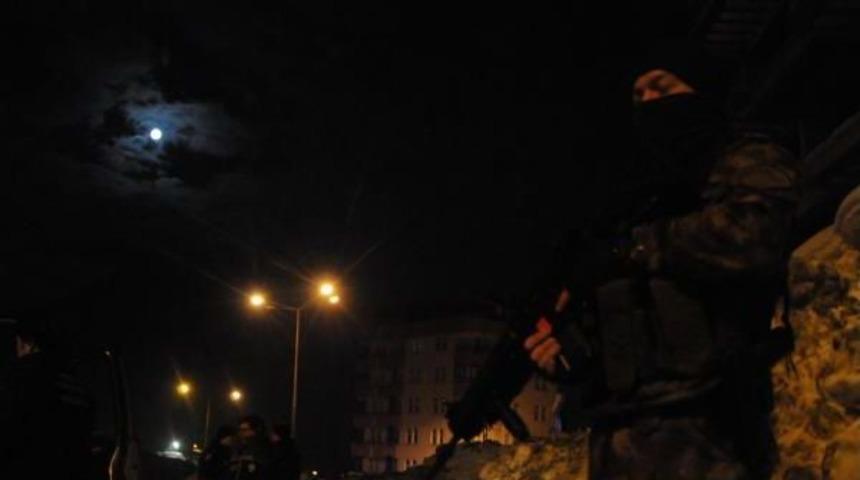 Hakkari'de 400 Polisle 'huzur ' Uygulaması