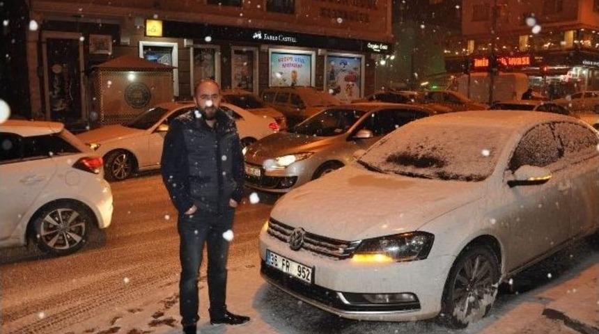 Kars Yeniden Beyaza B&uuml;r&uuml;nd&uuml;