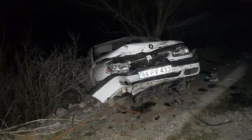 Kahta&rsquo;Da Otomobil K&ouml;pr&uuml;den U&ccedil;tu: 6 Yaralı