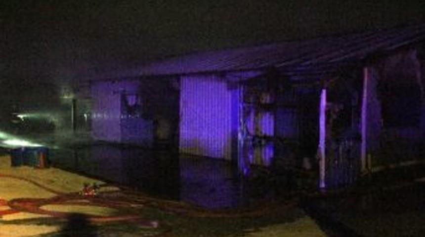 Bolu&rsquo;da &Ccedil;ıkan Yangında Halı Yıkama D&uuml;kkanı K&uuml;l Oldu