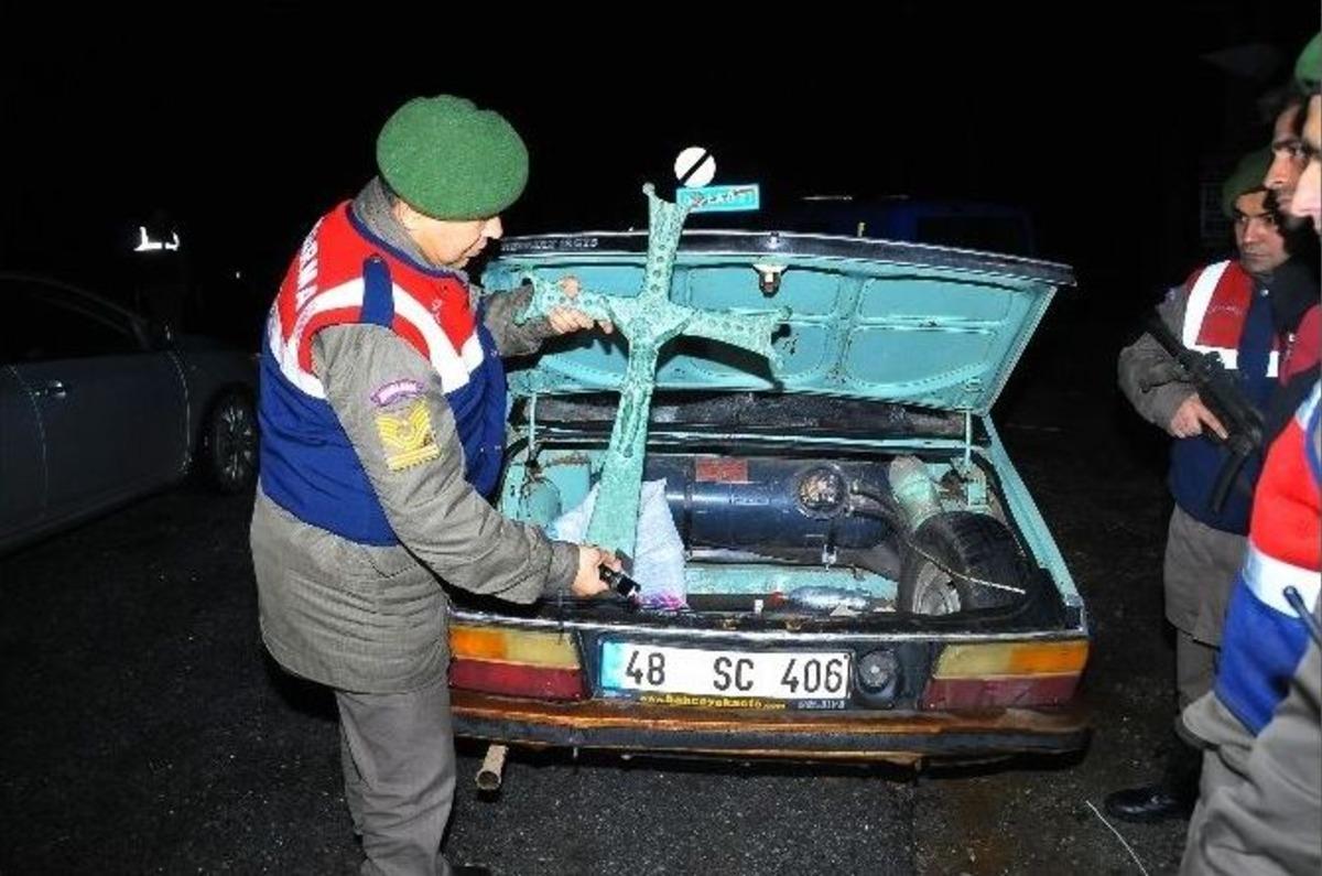 Jandarma, Hz. İsa Fig&uuml;rl&uuml; Ha&ccedil; Heykeli Ele Ge&ccedil;irdi