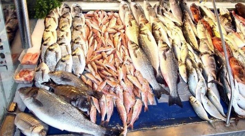 Su &Uuml;r&uuml;nleri Sekt&ouml;r&uuml;nden İthal &Uuml;r&uuml;nlerle İlgili Yanıltıcı Reklamlara Tepki