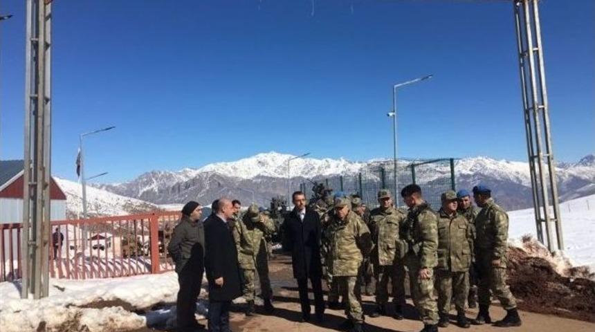 Korgeneral &Ccedil;etin&rsquo;den &Uuml;z&uuml;ml&uuml; Sınır Kapısına Ziyaret