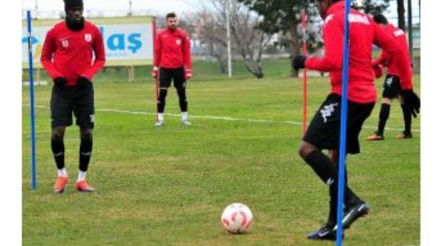 Samsunpor Ve Sivasspor 18. Randevuya &Ccedil;ıkacak