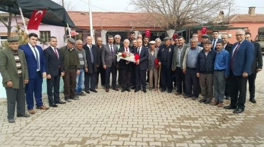 Başkan Kayda, Karayahşi&rsquo;de &Ccedil;i&ccedil;eklerle Karşılandı