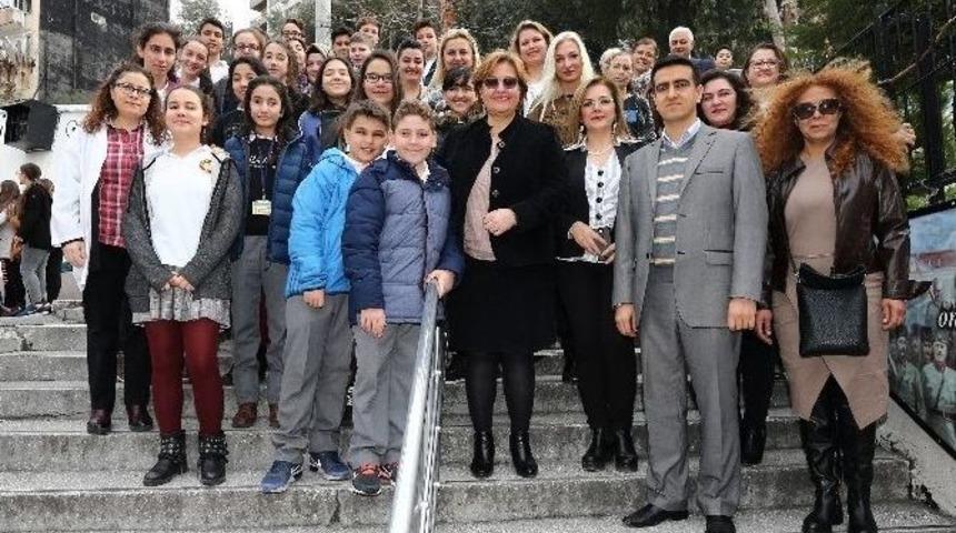 Konak&rsquo;ın &lsquo;su Perileri&rsquo; G&ouml;reve Başladı