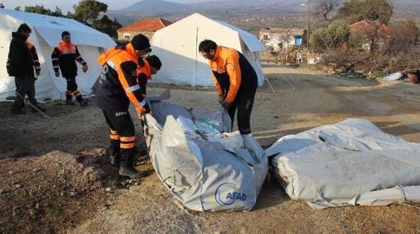 Afad, Depremzedelerin Yaralarını Sardı