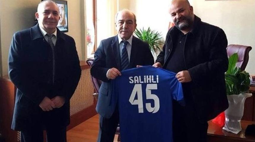 Kaymakam &Ccedil;elenkoğlu&rsquo;na Koca&ccedil;eşmespor Forması