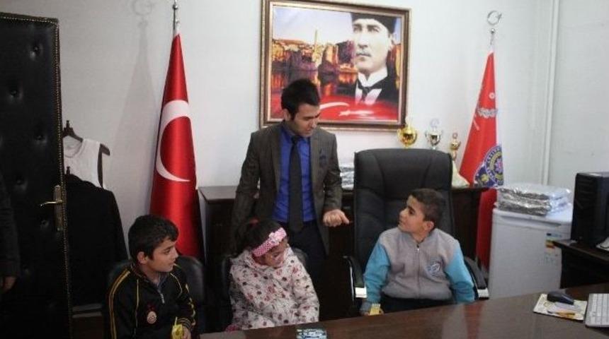 Minik &Ouml;ğrenciler Sason Emniyet Amirliğini Gezdi