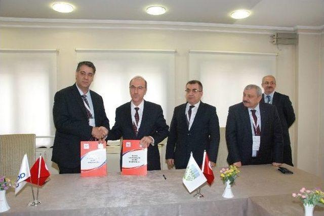 Tcdd Ve Kb&uuml; Ortaklığında Raylı Sistemler &Ccedil;alıştayı Yapıldı 1