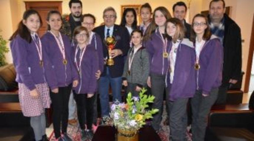 Basketbol B&ouml;lge Şampiyonu Bandırma&rsquo;dan