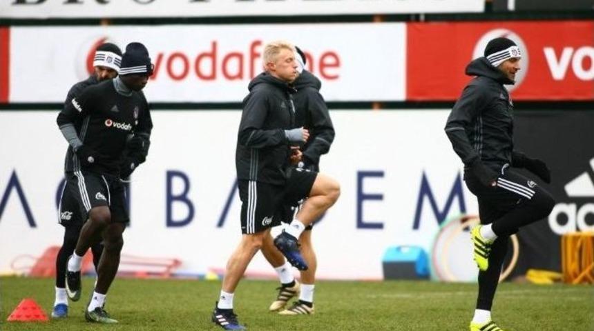 Beşiktaş Ara Vermeden Başladı