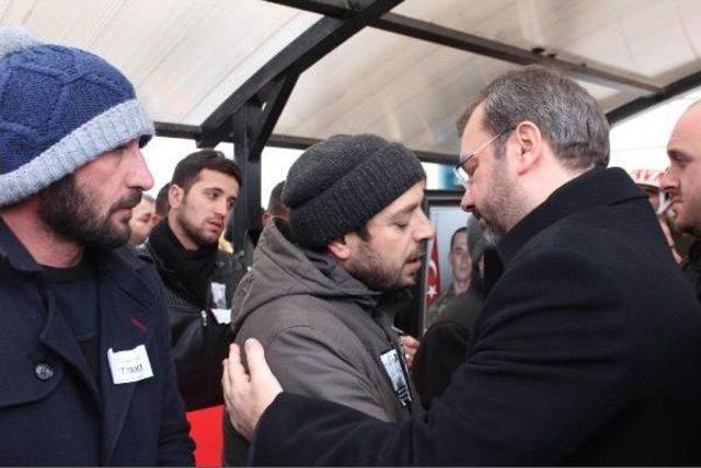 El Bab Şehidini 10 Bin Kişi Son Yolculuğuna Uğurladı