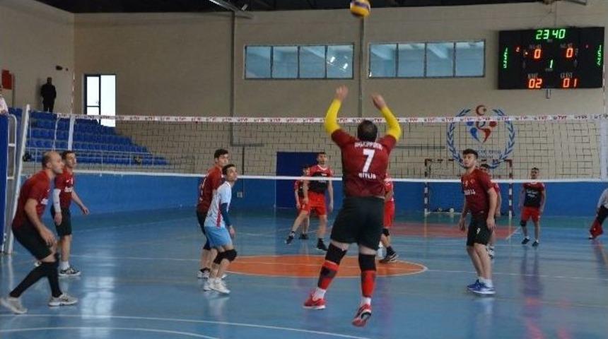 Bitlis Voleybolda Batman&rsquo;ı 3-0 Yendi