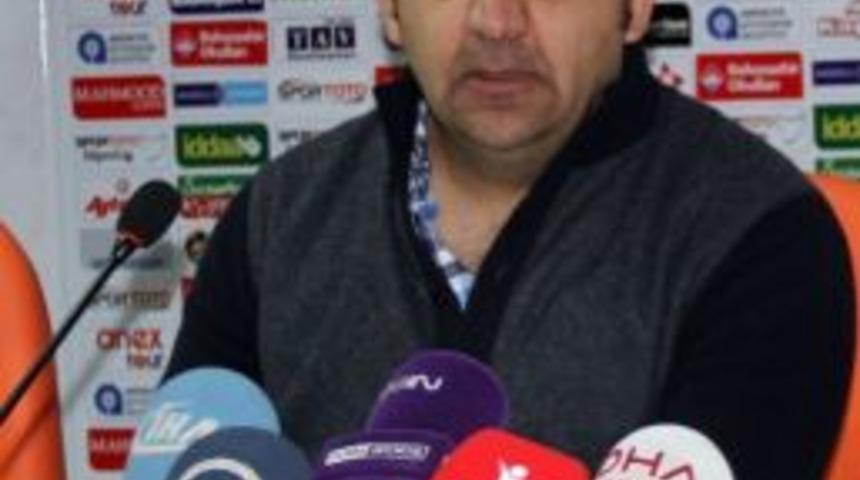 &Uuml;mit &Ouml;zat: &ldquo;&ccedil;ok K&ouml;t&uuml; Bir Mağlubiyet Aldık&rdquo;