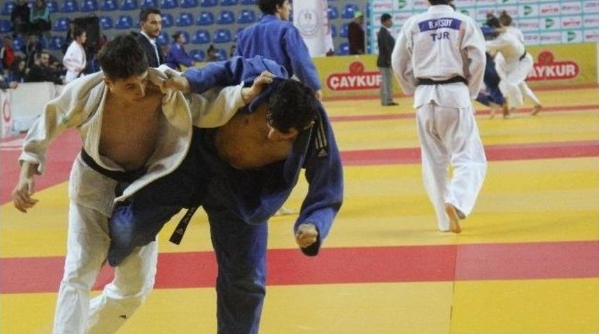 T&uuml;rkiye Gen&ccedil;ler Judo Şampiyonası