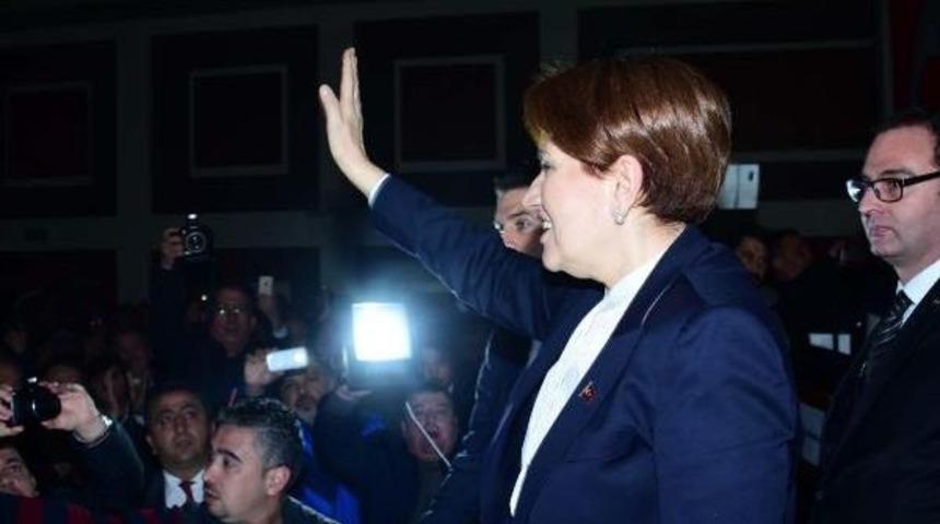Meral Akşener'in &Ccedil;anakkale'deki Toplantısı &Ouml;ncesi Salon Krizi (2)