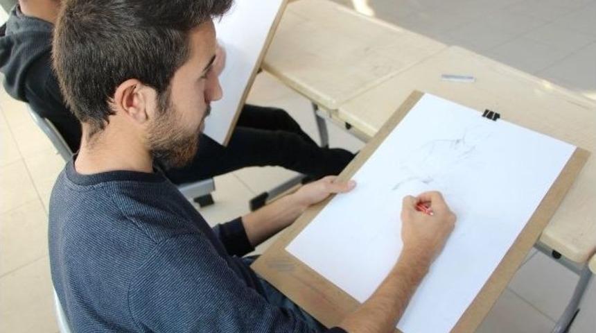 Kahta Halk Eğitim Merkezi Gen&ccedil;leri Yetenek Sınavlarına Hazırlıyor