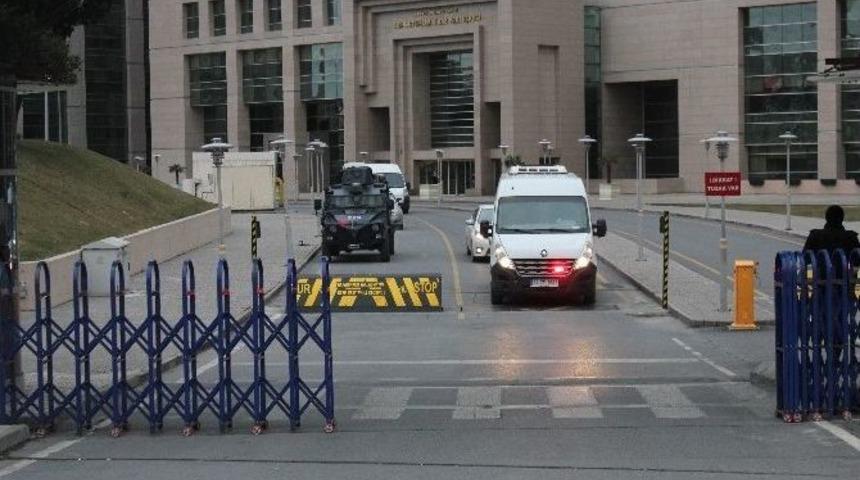 Reina Saldırganı Zırhlı Ara&ccedil;la Adliyeden &Ccedil;ıkarıldı