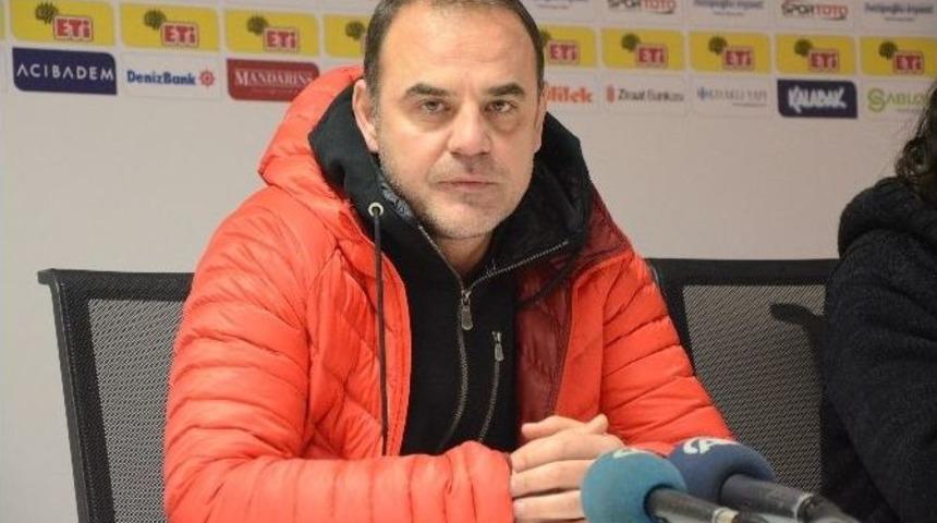 Eskişehirspor Liderliği Devretti