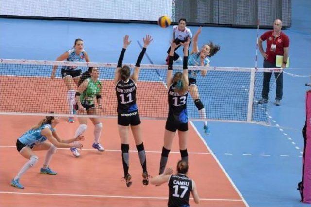 Bursa B&uuml;yl&uuml;kşehir Belediyespor-Turgutlu Seramiksan: 3-1 2