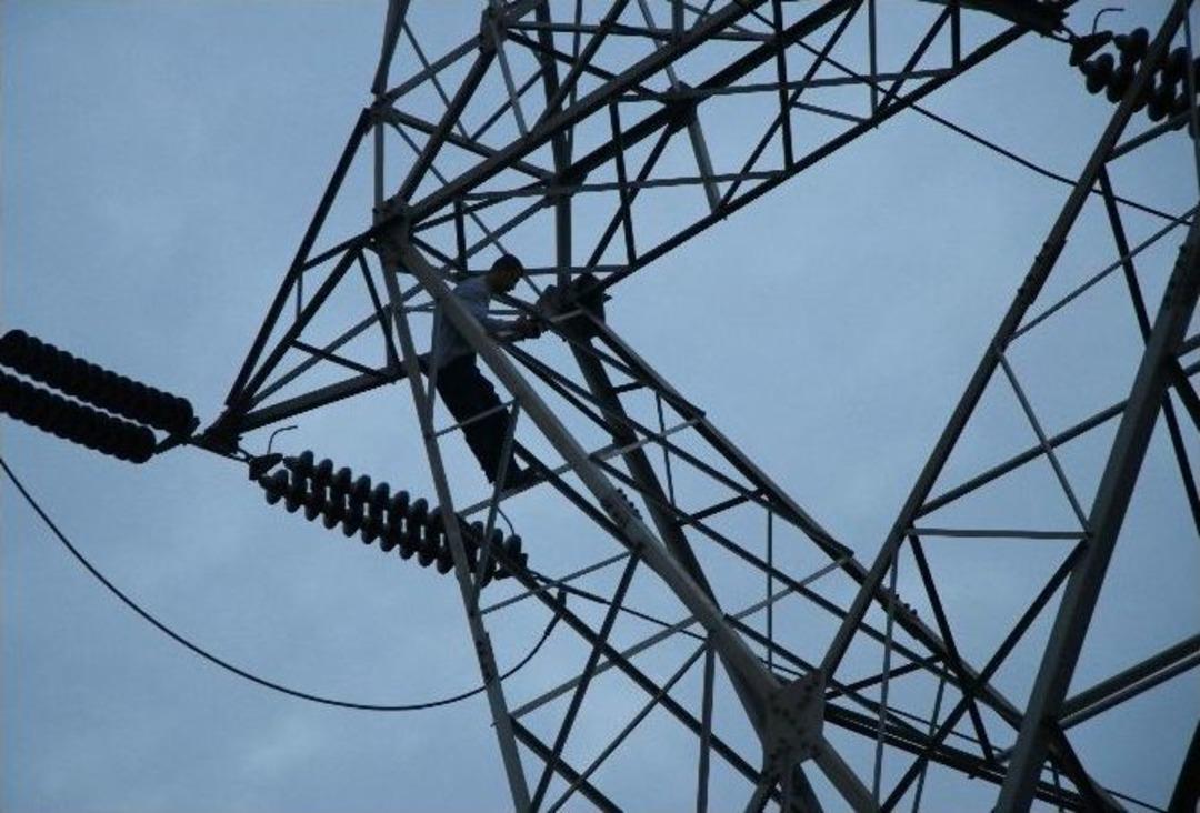 Kızının İla&ccedil;larını Alamayınca İntihara Kalkıştı