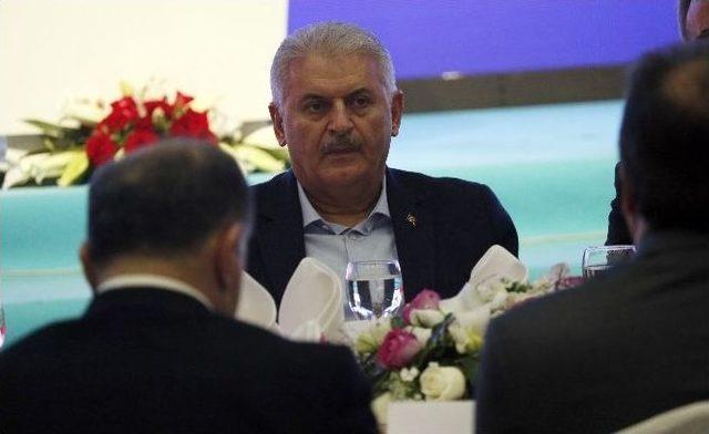 Başbakan Yıldırım Antalya’da Stk Temsilcileriyle Bir Araya Geldi