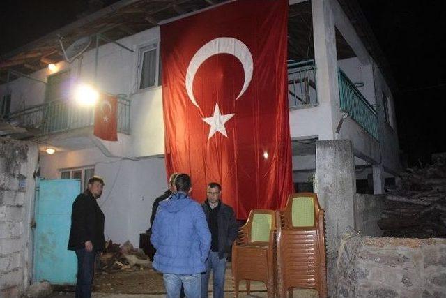 El Bab Şehidin Denizli’deki Ailesine Acı Haber Ulaştı