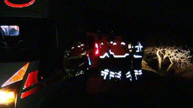 Otomobilde Eşi Ve Çocuklarını Rehin Aldı (2) 1