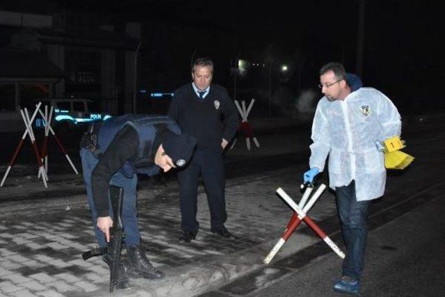 Emniyet Binası Önünde Ateş Açıldı